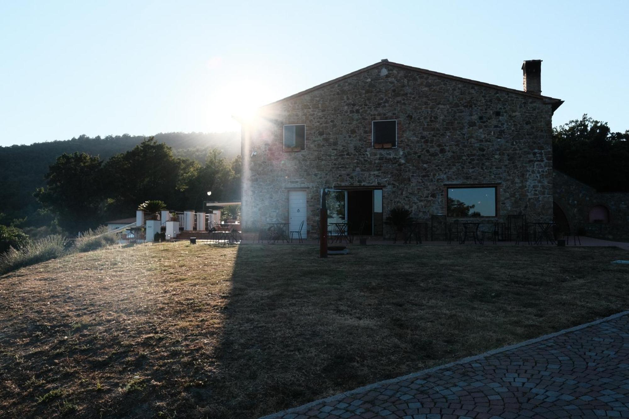 Vin Hotel - Wine Resort And Agriturismo Montieri Экстерьер фото
